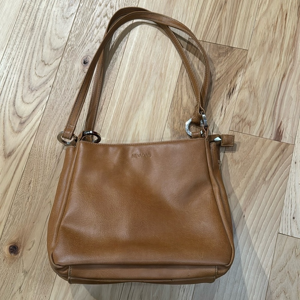 Nevadao Tan Leather Shoulder Bag